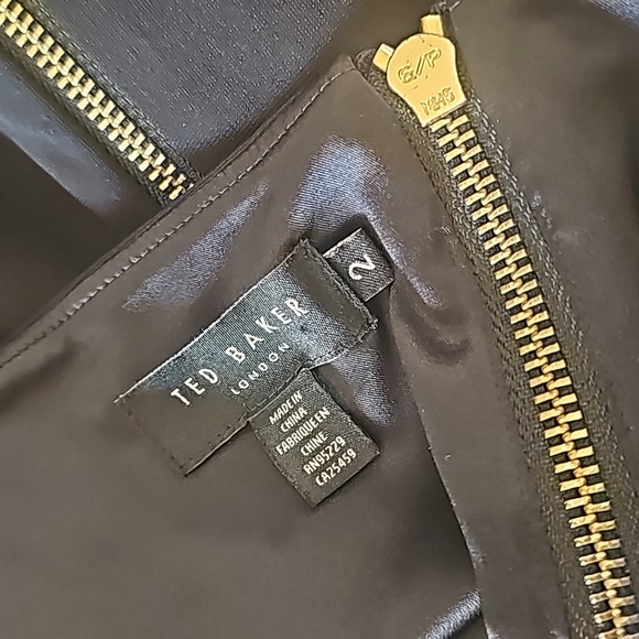 TED BAKER LONDON BLACK OFF SHOULDERS DRESS - Picture 7 of 7